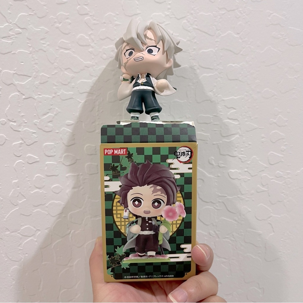 🌹 Pop Mart Anime Demon Slayer Sanemi Shinazugawa Figure